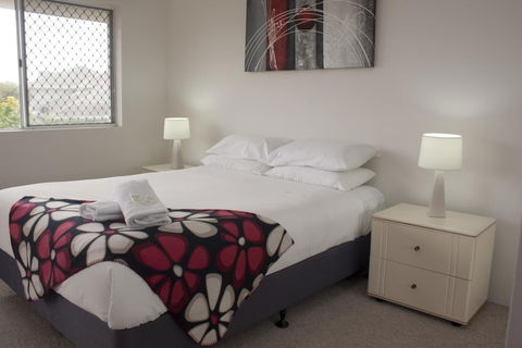 Bayview Bay Apartments & Marina - Queensland Tourism 6