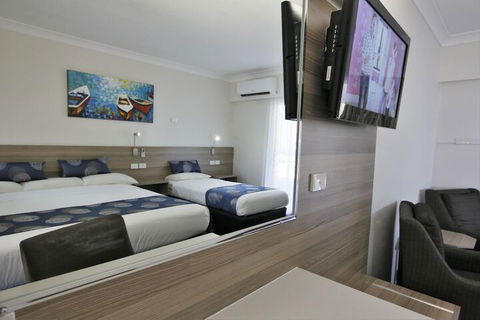 Aston Motel Yamba - Queensland Tourism 7