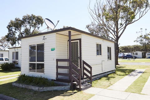 NRMA Victor Harbor Beachfront Holiday Park - QLD Tourism 6