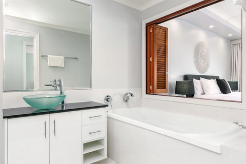 Bellevue At Trinity Beach - QLD Tourism 3