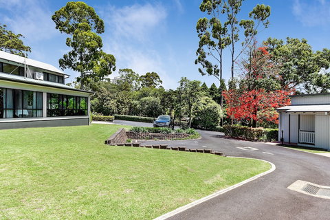 Eastgate On The Range Motel - QLD Tourism 1