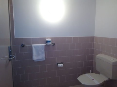 Tamwell Motel And Coffee Lounge - QLD Tourism 6