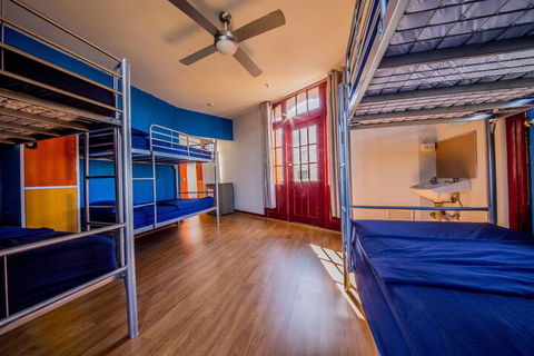Mad Monkey Backpackers Bayswater - QLD Tourism 5
