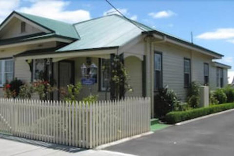 The Postmaster Inn BnB - Queensland Tourism 0