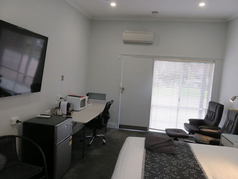 Motel24seven - QLD Tourism 4