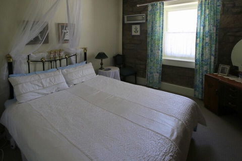 Christopher Halls Colonial Accommodation - QLD Tourism 2