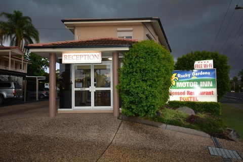 Rocky Gardens Motor Inn - Queensland Tourism 6