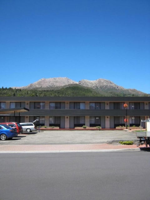 Queenstown Motor Lodge - QLD Tourism 4