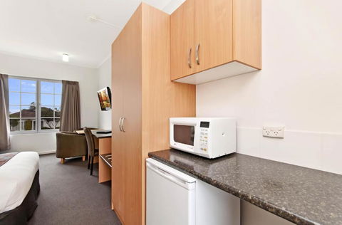 William Dutton Motel - Queensland Tourism 5