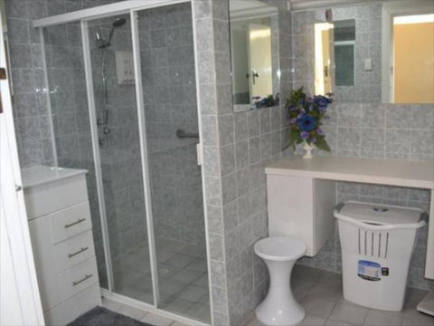 Squatters Cottage - QLD Tourism 5