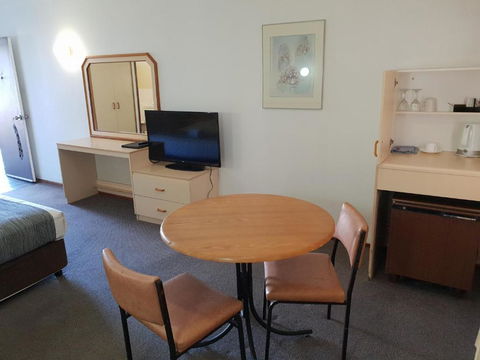 Moonraker Motor Inn - QLD Tourism 2