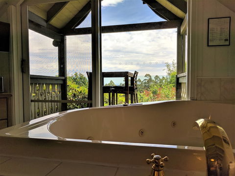 Annie Roe's Luxury Bed & Breakfast - Queensland Tourism 2
