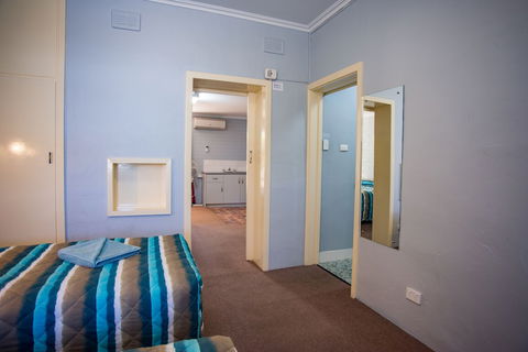 Murray Bridge Motor Inn - Queensland Tourism 4