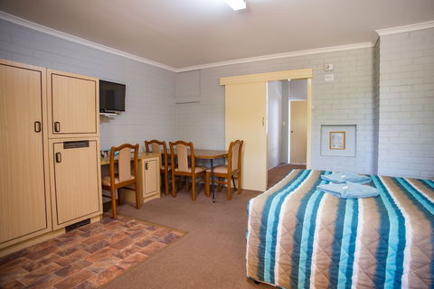 Murray Bridge Motor Inn - Queensland Tourism 3