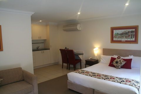 Millthorpe Boutique Motel - QLD Tourism 3