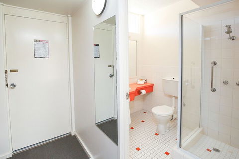 Sandors Motor Inn - QLD Tourism 5
