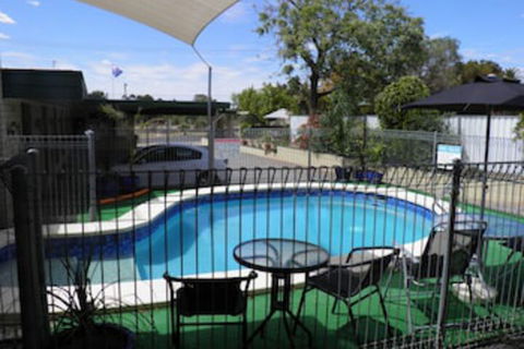 7th Street Motel - QLD Tourism 0