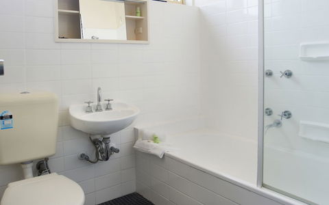 City Edge Serviced Apartments East Melbourne - Queensland Tourism 6