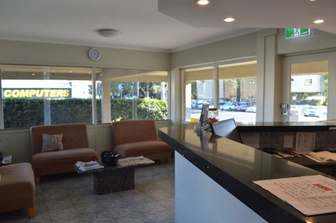 SureStay Hotel By Best Western Karinga Motel - QLD Tourism 3