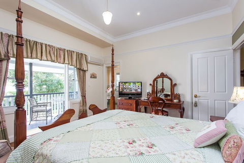 Elindale House Bed & Breakfast - QLD Tourism 6