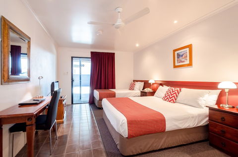 Central Studio Accommodation - Queensland Tourism 5