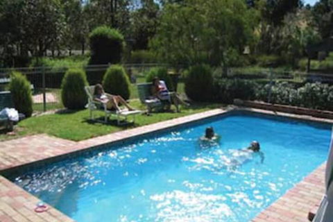 Aristocrat Waurnvale Motel - QLD Tourism 1