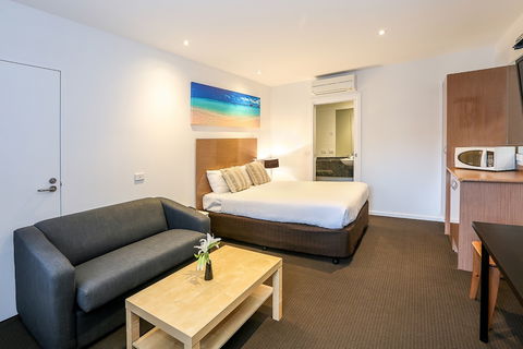 Belmercer Motel - Queensland Tourism 4