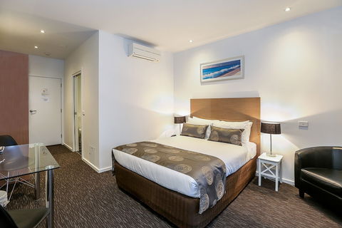 Belmercer Motel - Queensland Tourism 6