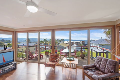 Monaro Cottage - QLD Tourism 2