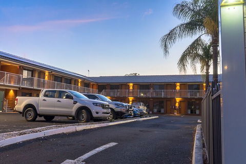 The Palms Motel Dubbo - Queensland Tourism 2