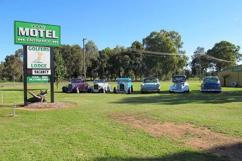 Golfers Lodge Motel - Queensland Tourism 1