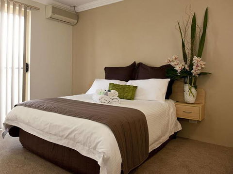 Keiraview Accommodation - QLD Tourism 1