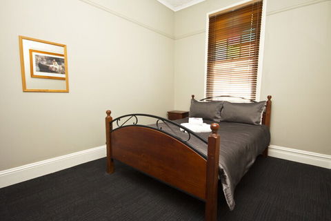 Peden's Hotel - QLD Tourism 2