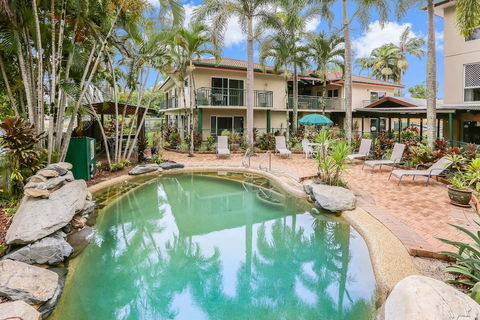 Koala Court Holiday Apartments - QLD Tourism 1