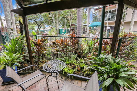 Koala Court Holiday Apartments - QLD Tourism 4