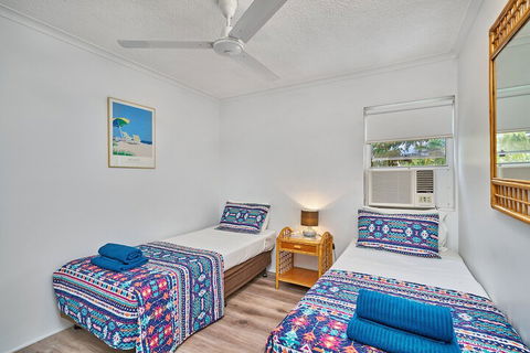 Beach Haven Apartments - QLD Tourism 7