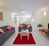 Seaforth Apartments - QLD Tourism