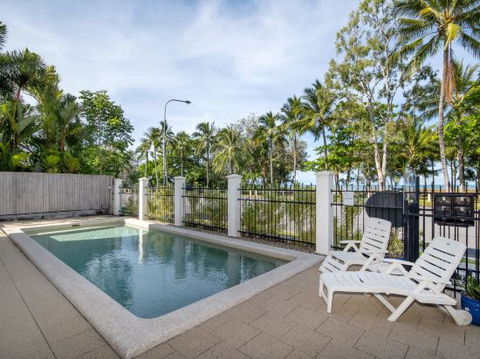 Oceansprey On The Beach - QLD Tourism 2