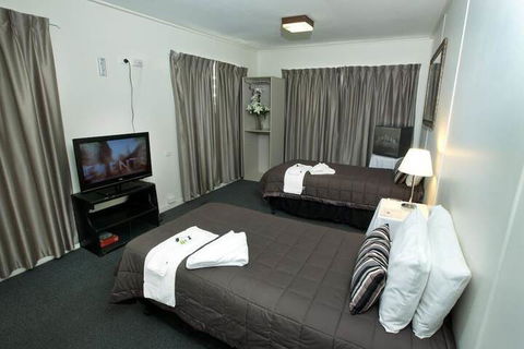 Windsor Hotel Dalby - QLD Tourism 4