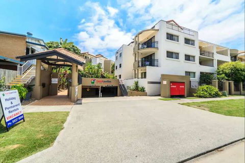 Gold Coast Apartment At Sandcastles On Broadwater - QLD Tourism 1