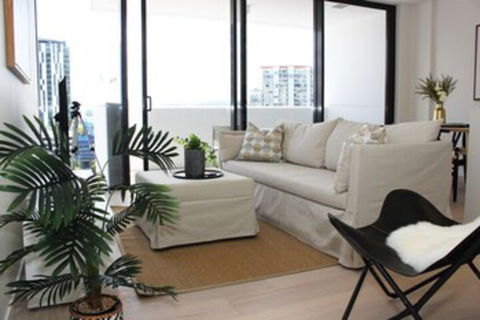 Modern Apartment In Brisbane - Queensland Tourism 0