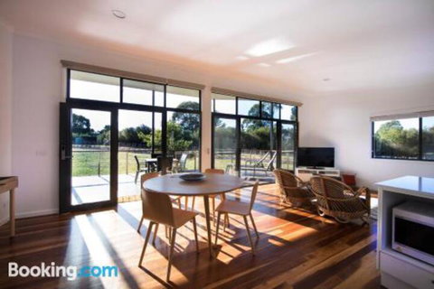 Interludes By Willinga Park - QLD Tourism 3