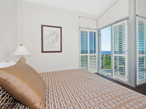 Louvres - QLD Tourism 6