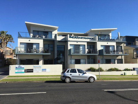Mollymook Beachfront Penthouse 9 - QLD Tourism 3