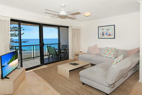 Unit 8 Phoenix Apartments 1736 David Low Way Coolum Beach LINEN INCLUDED 500 BOND - Queensland Tourism 5
