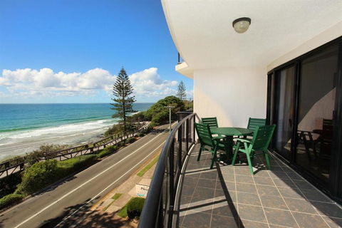 Unit 8 Phoenix Apartments 1736 David Low Way Coolum Beach LINEN INCLUDED 500 BOND - Queensland Tourism 4