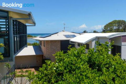Ballantrae 8 Sawtell NSW - QLD Tourism 1