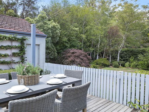 Hillview Cottage Classic Country Comfort & Charm - Queensland Tourism 5