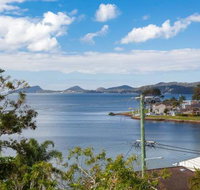 Iluka 46 Soldiers Point Rd Stunning Air Conditioned house with WIFI  Water Views - QLD Tourism