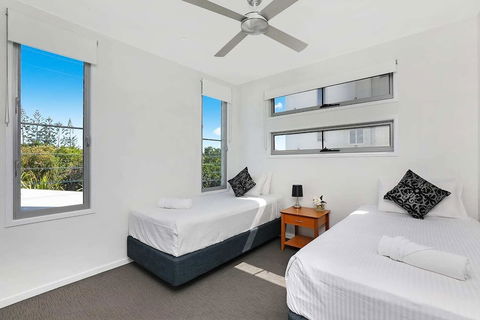 Northshor-Ultimate Beach House - Queensland Tourism 4